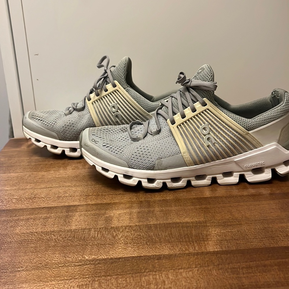 On Cloud ⛅️ women comfort shoe